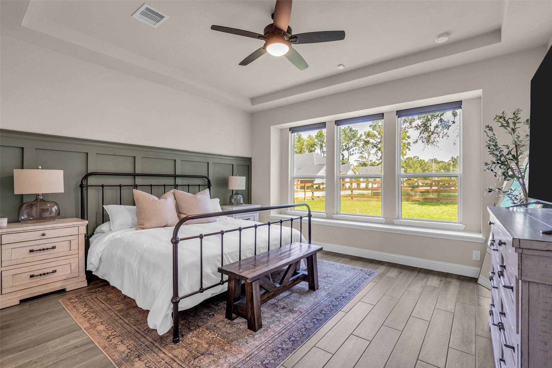 734 Satterwhite Farms Lane, Magnolia, TX 77354 Primary Bedroom