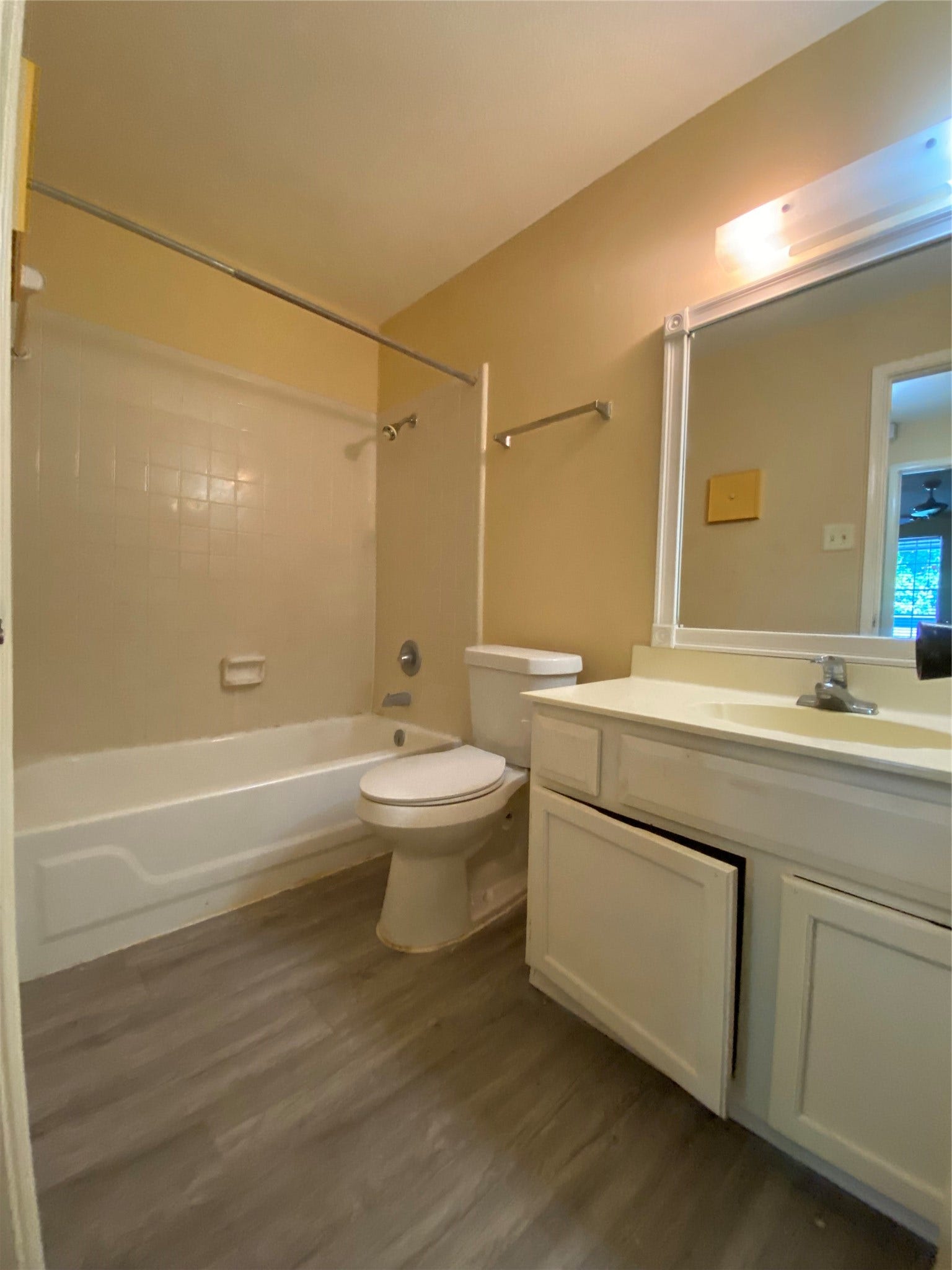 9700 Leawood Boulevard, #212, Houston, TX 77099