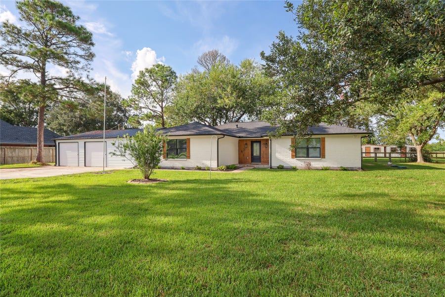 Property photo for 12106 Giusti Lane, Santa Fe, TX