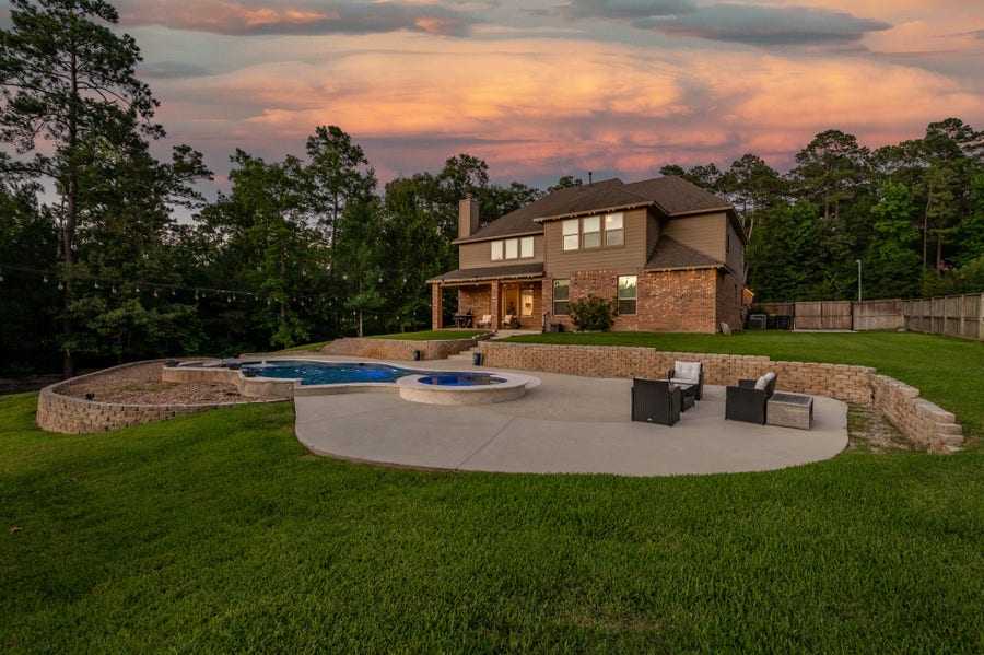 Property photo for 8019 Bay Bend Drive, Conroe, TX