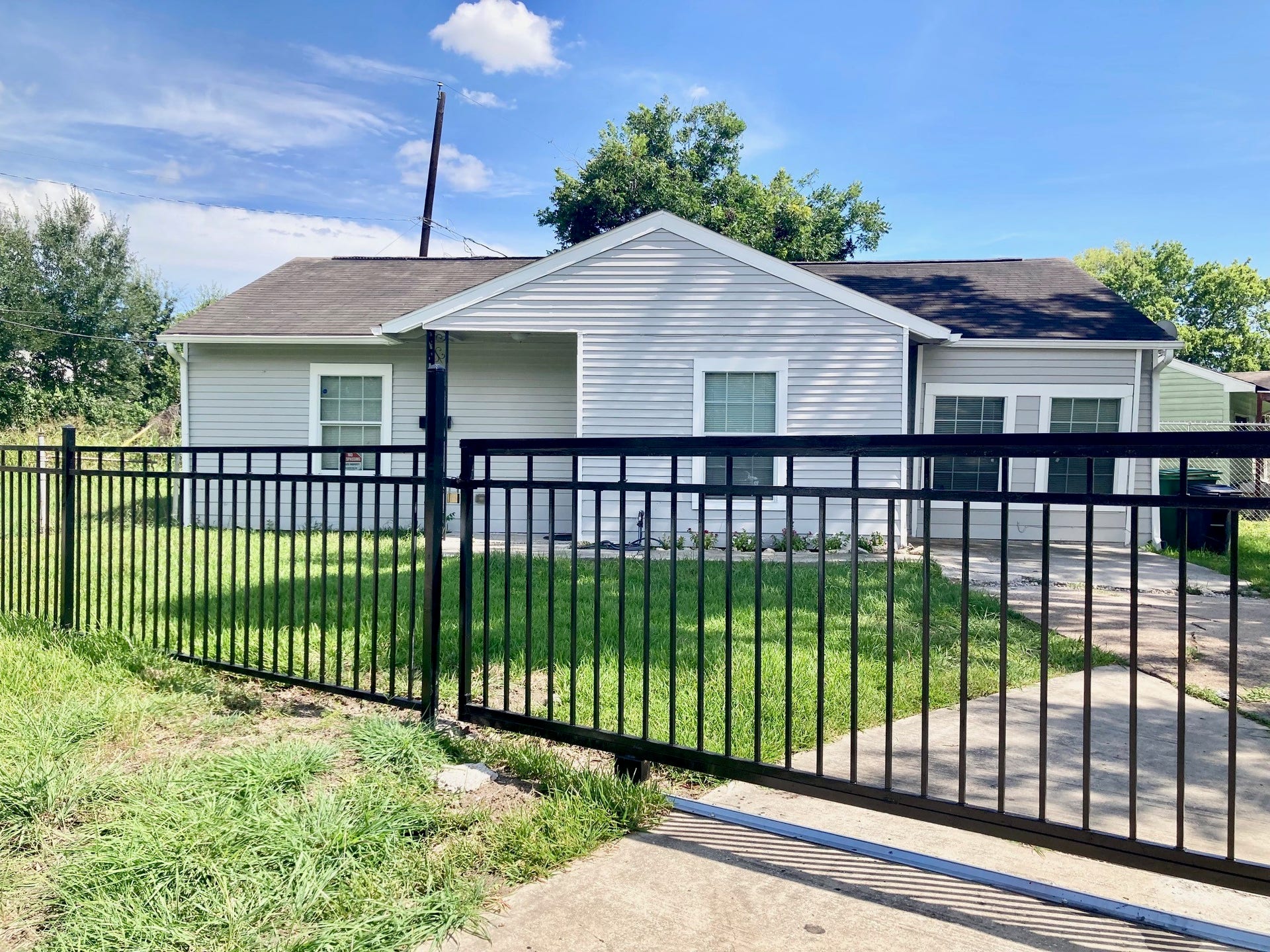 6103 Sherwood Drive, Houston, TX 77021