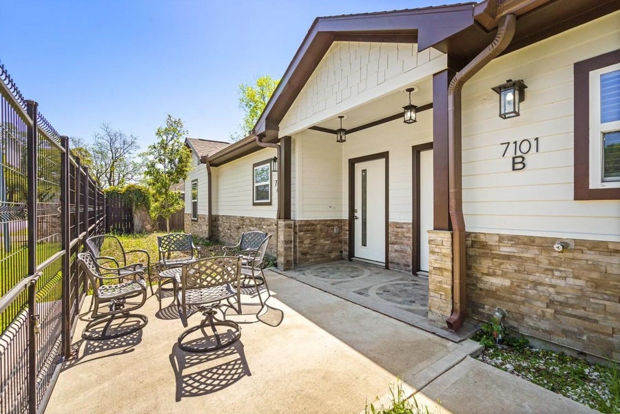 Property photo for 7101 Foster Street, #B, Houston, TX