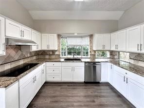 5450 Fern Park Drive, Houston, TX 77339 5450 Fern Park Drive, Houston, TX 77339