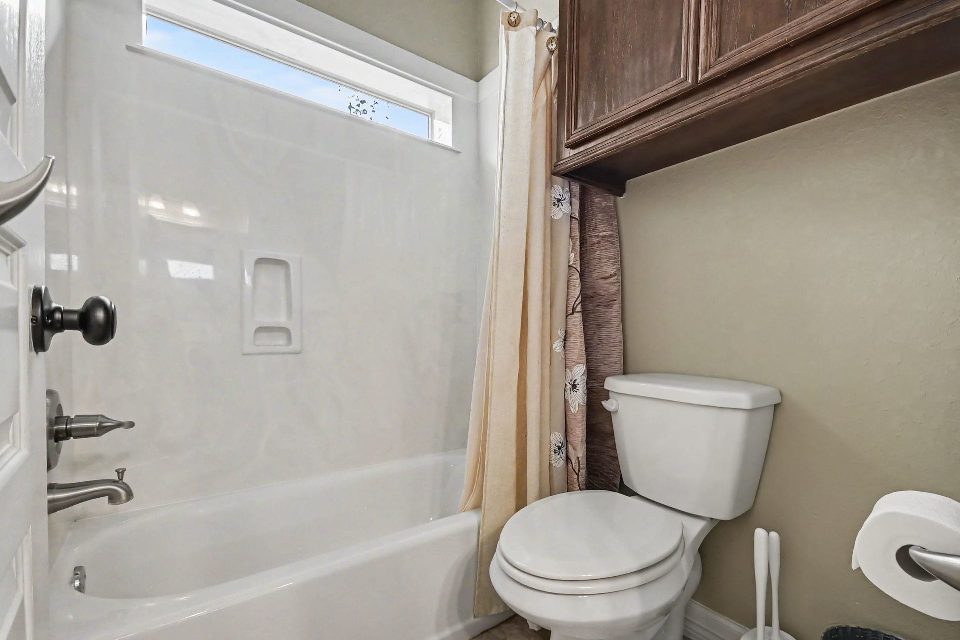 7211 Bayou Timbers Drive, Alvin, TX 77511 7211 Bayou Timbers Drive, Alvin, TX 77511
