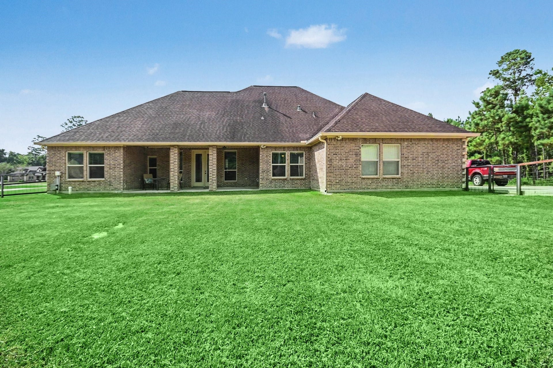 7211 Bayou Timbers Drive, Alvin, TX 77511 7211 Bayou Timbers Drive, Alvin, TX 77511