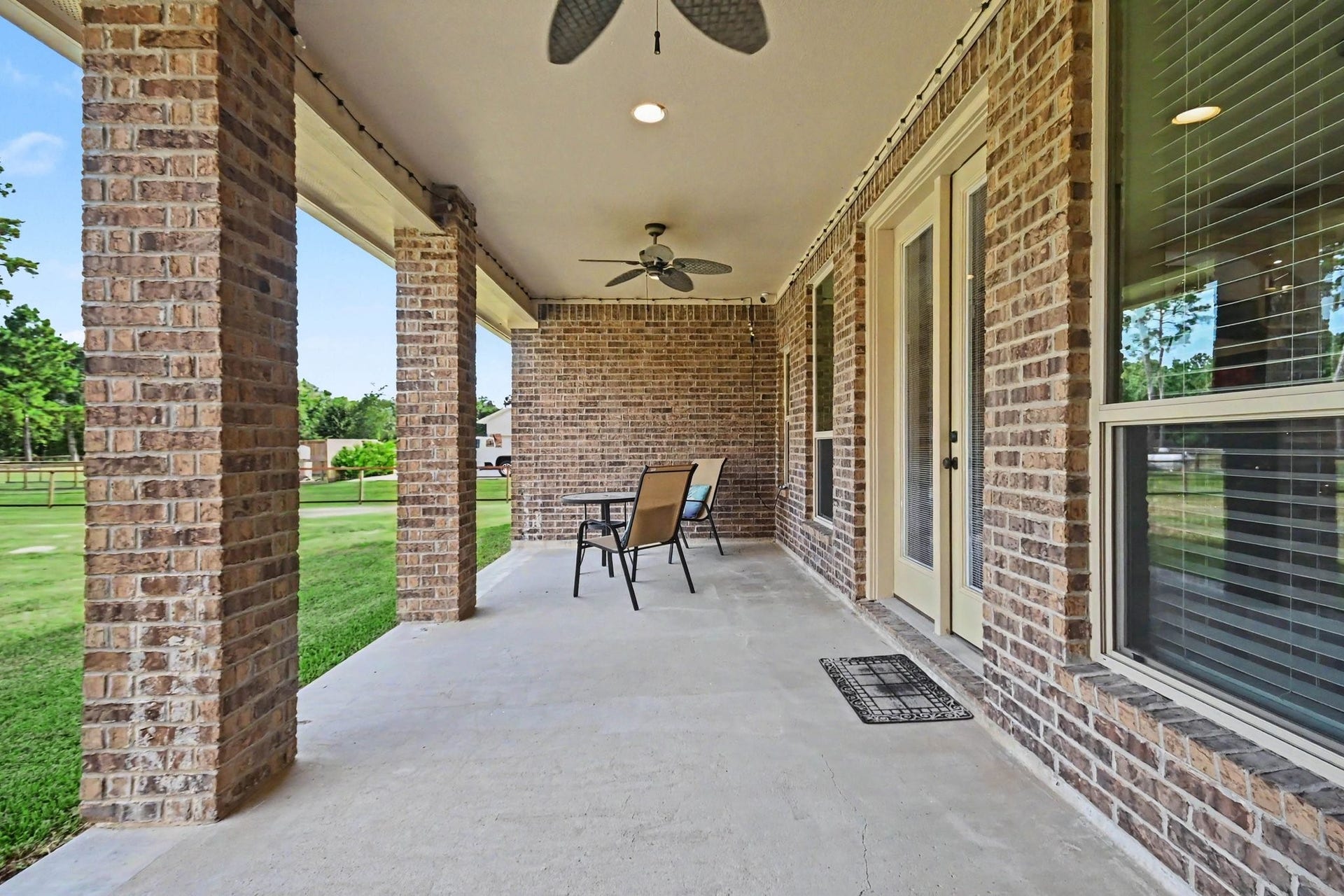7211 Bayou Timbers Drive, Alvin, TX 77511 7211 Bayou Timbers Drive, Alvin, TX 77511