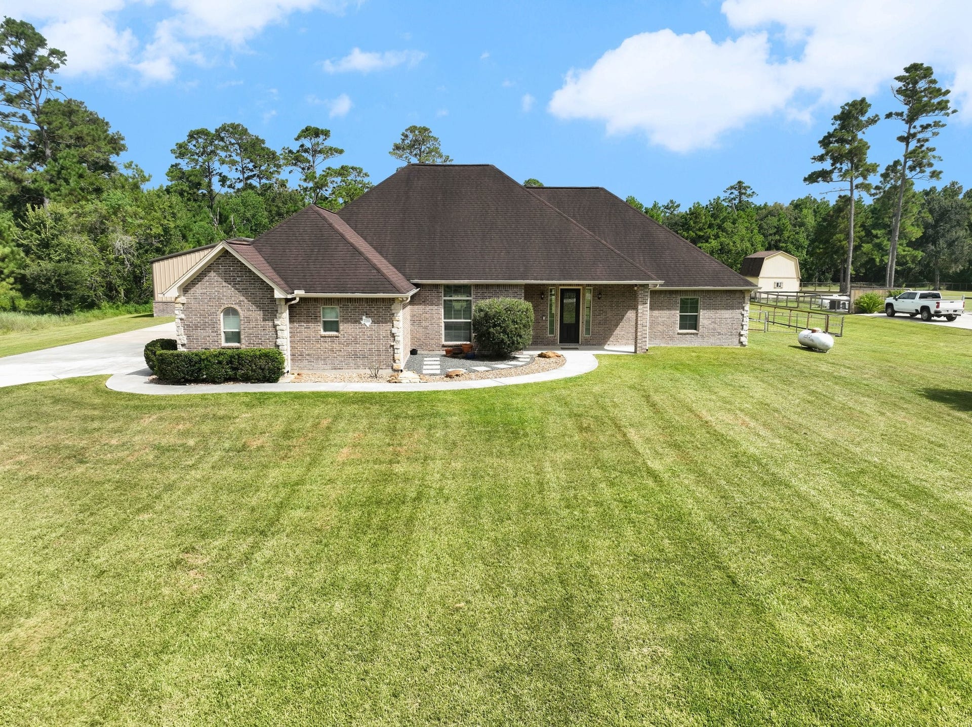 7211 Bayou Timbers Drive, Alvin, TX 77511 7211 Bayou Timbers Drive, Alvin, TX 77511