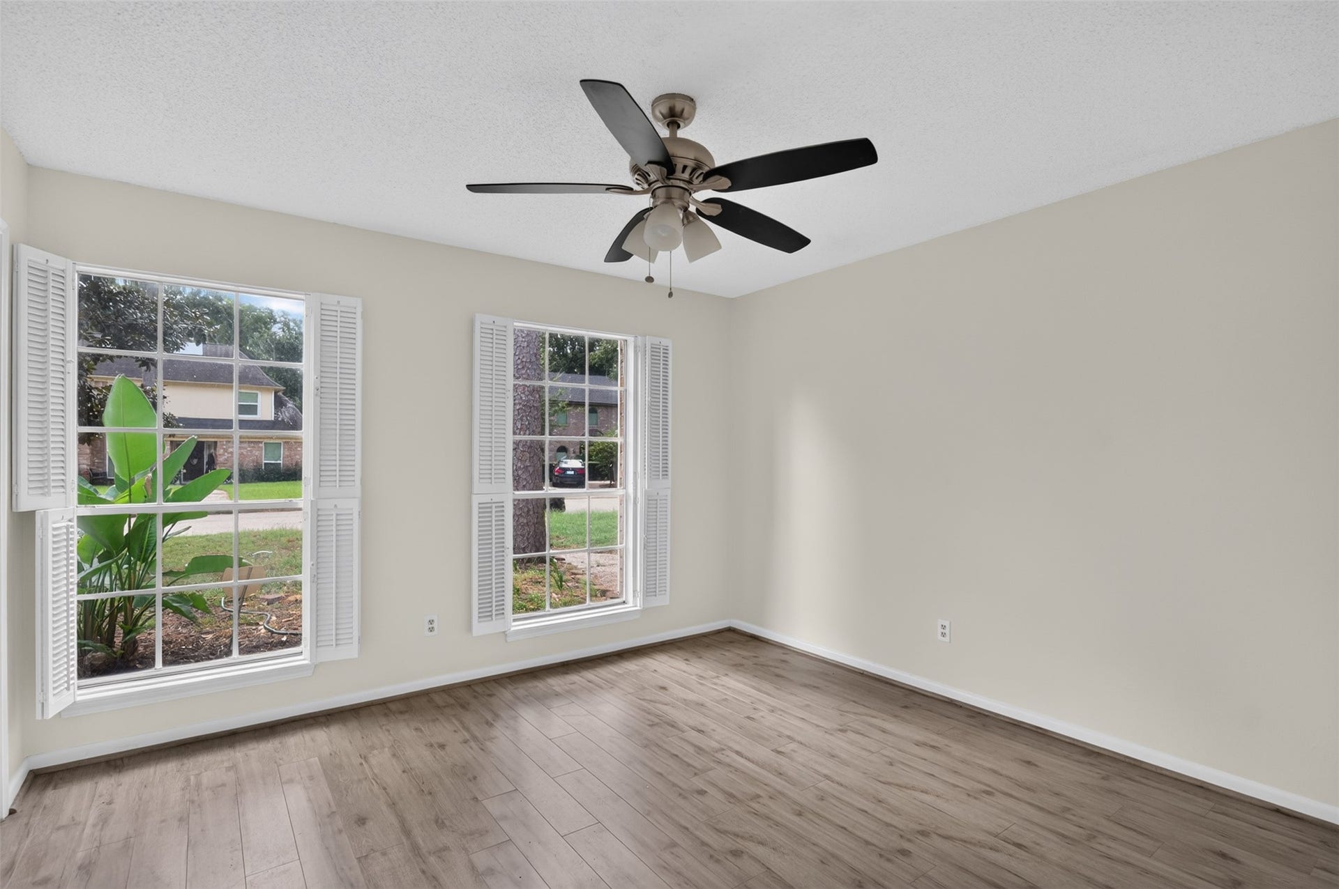 5810 Boyce Springs Drive, Houston, TX 77066 5810 Boyce Springs Drive, Houston, TX 77066