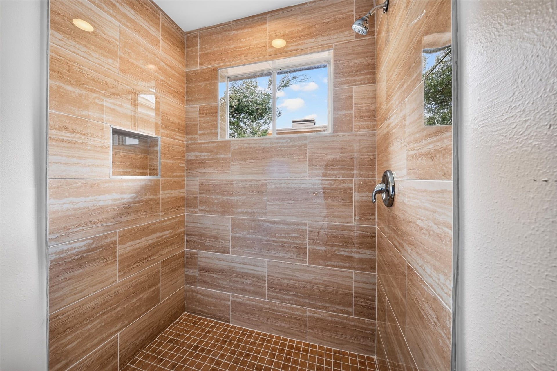 1826 Hilton Head Drive, Missouri City, TX 77459 Fully remodeled second bathroom with modern finishes and updated fixtures.