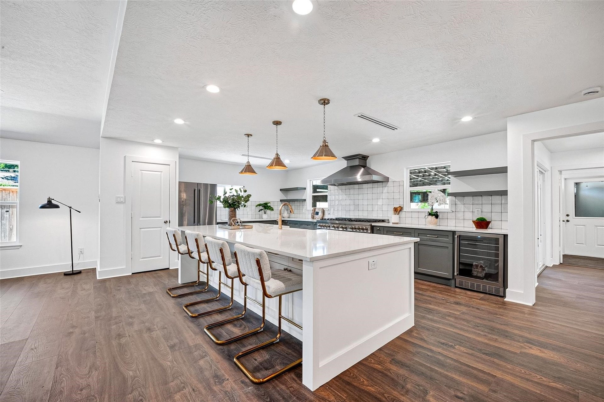 1338 Seaspray Court, Houston, TX 77008 1338 Seaspray Court, Houston, TX 77008