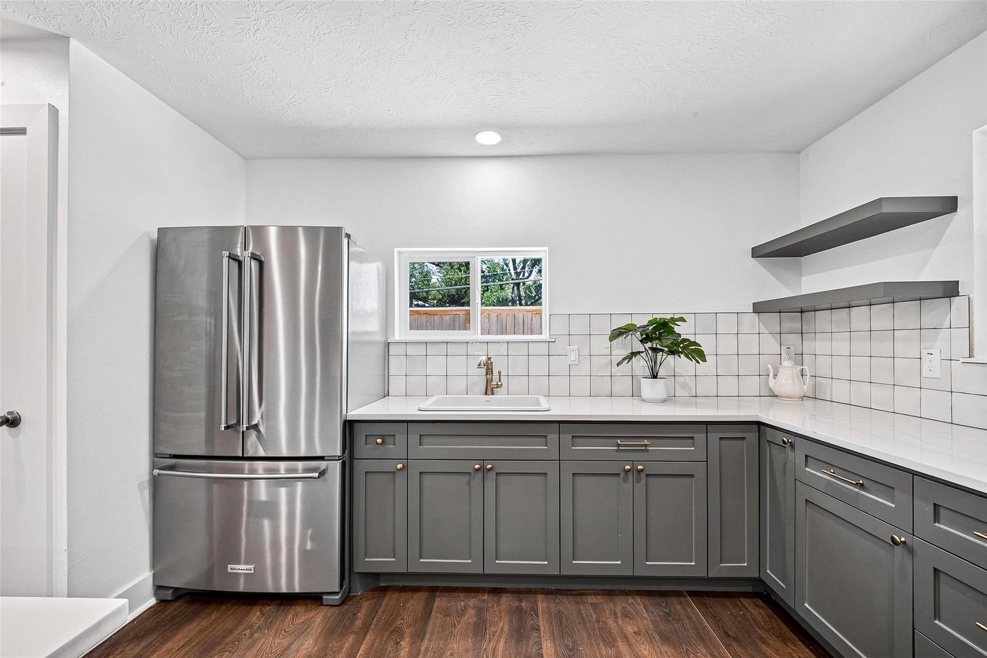 1338 Seaspray Court, Houston, TX 77008 1338 Seaspray Court, Houston, TX 77008