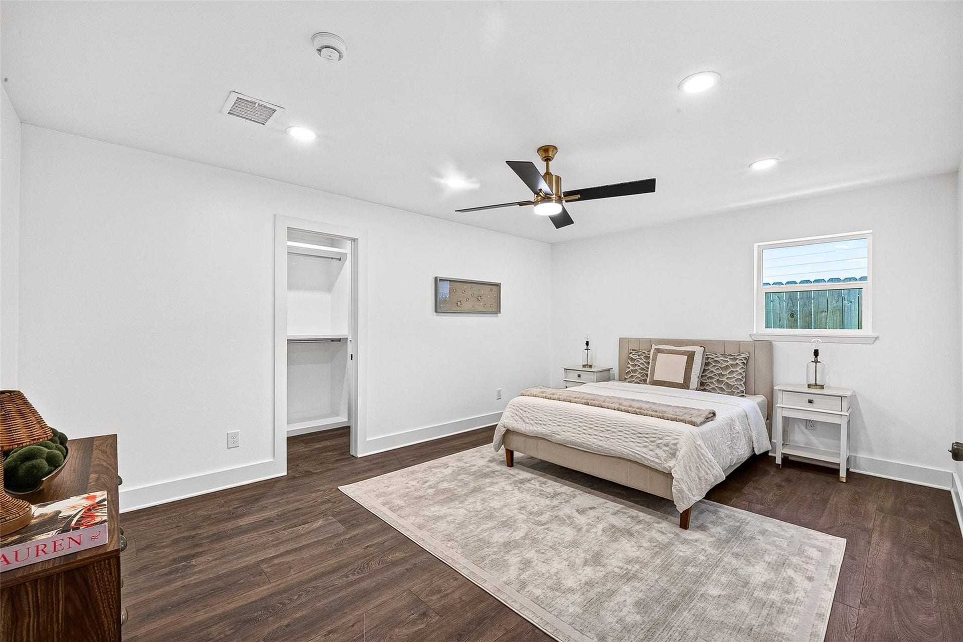 1338 Seaspray Court, Houston, TX 77008 1338 Seaspray Court, Houston, TX 77008