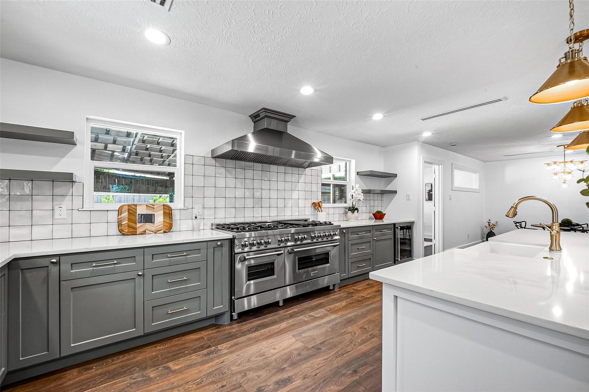 1338 Seaspray Court, Houston, TX 77008 1338 Seaspray Court, Houston, TX 77008