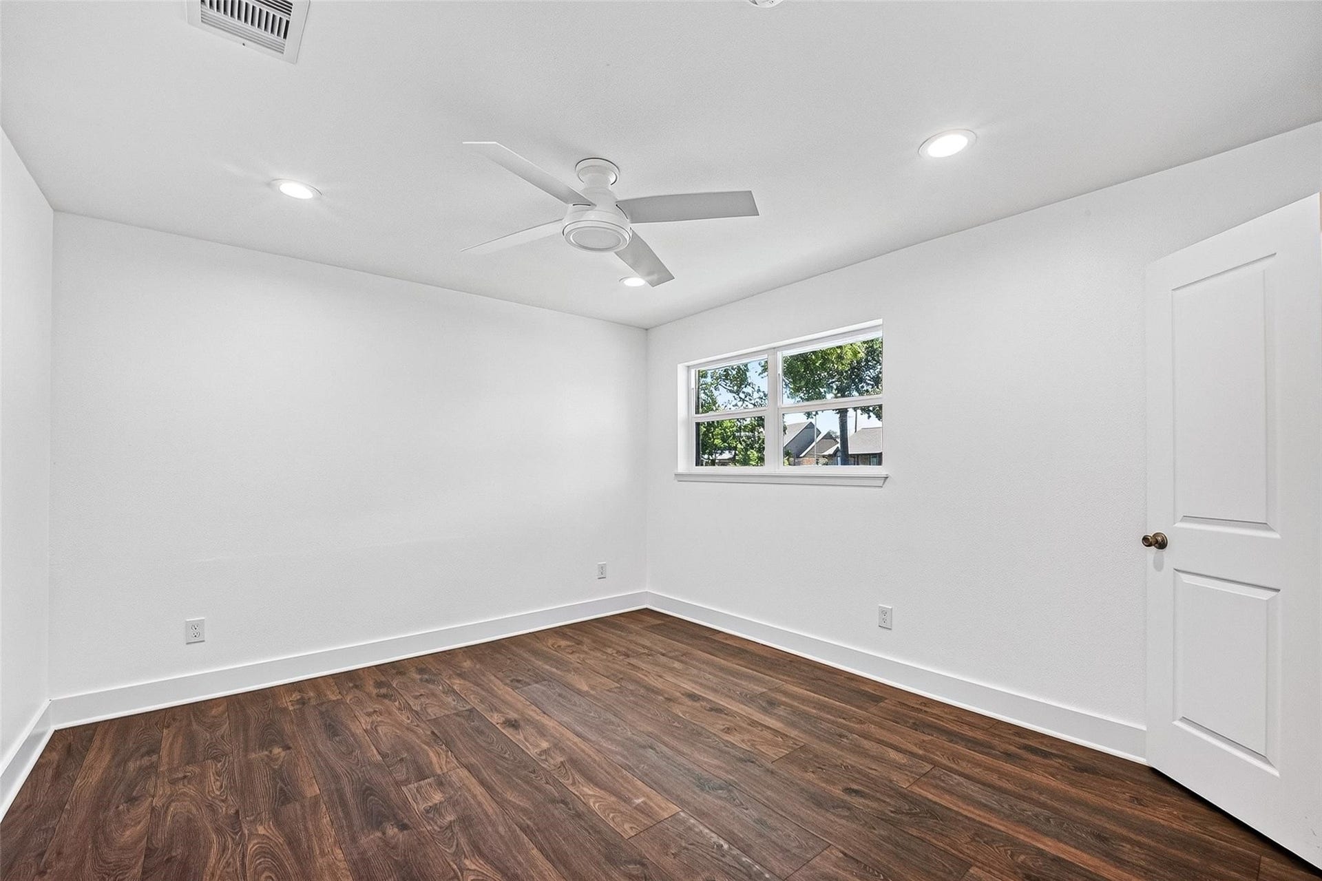 1338 Seaspray Court, Houston, TX 77008 1338 Seaspray Court, Houston, TX 77008