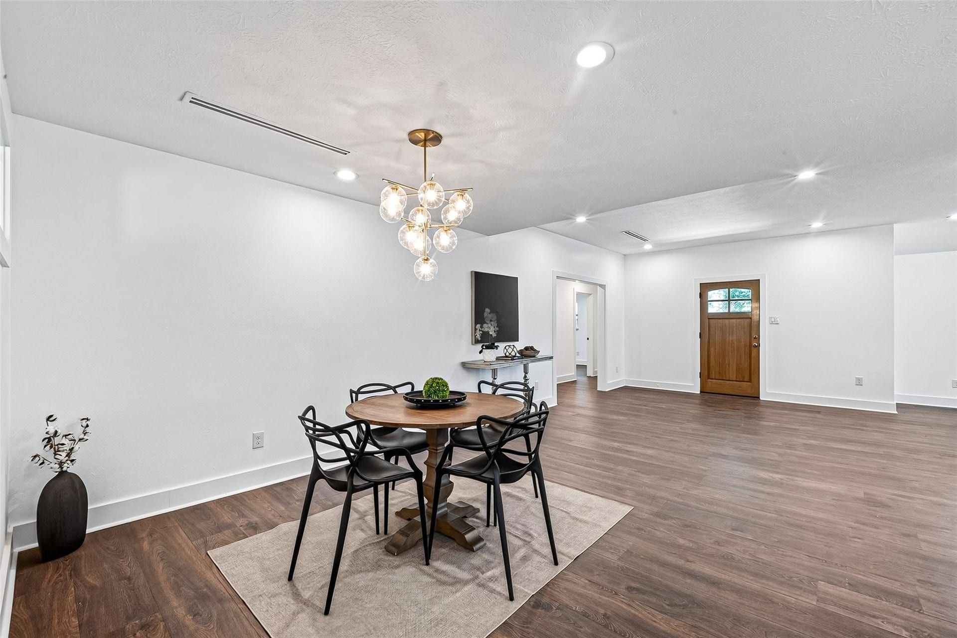 1338 Seaspray Court, Houston, TX 77008 1338 Seaspray Court, Houston, TX 77008
