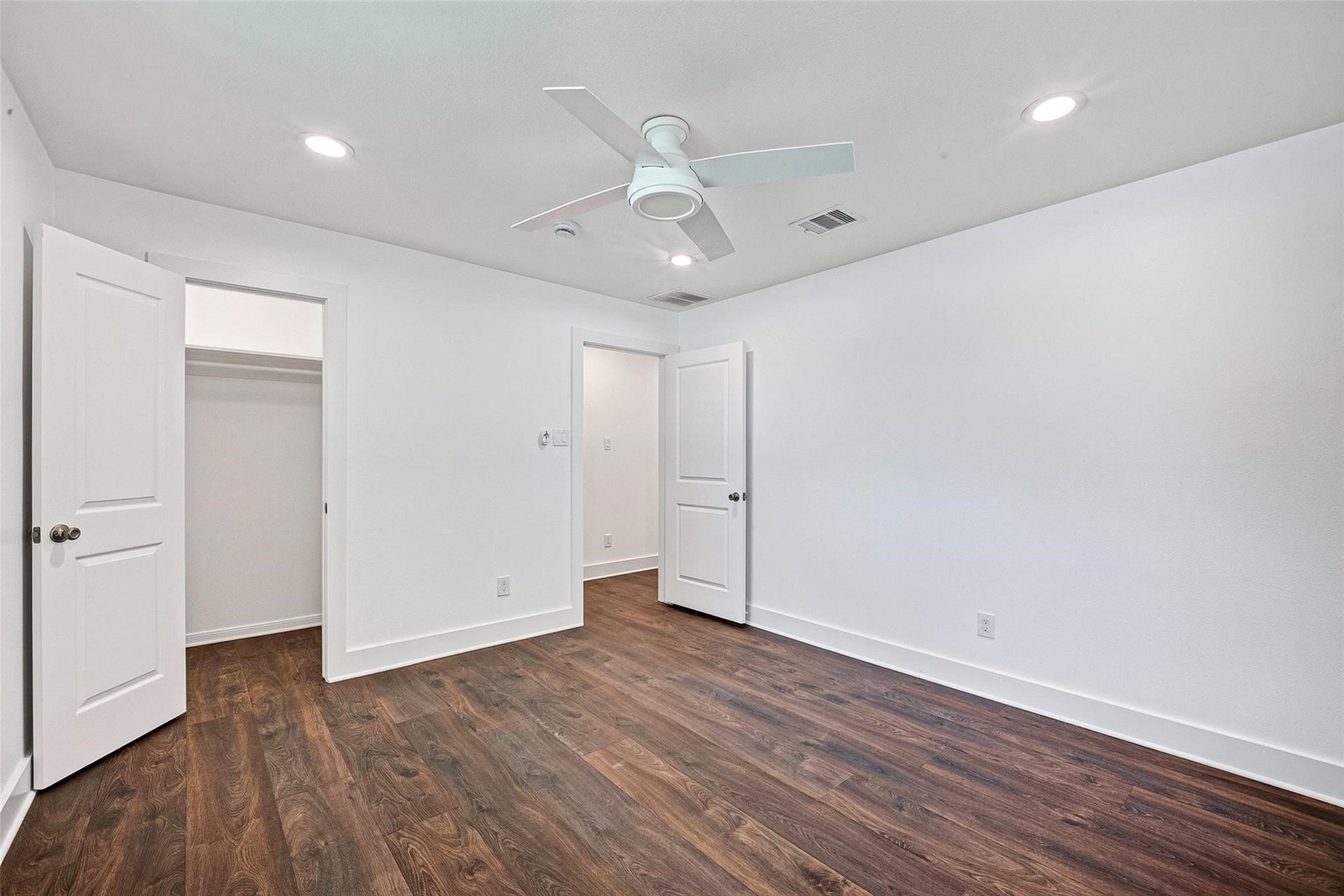 1338 Seaspray Court, Houston, TX 77008 1338 Seaspray Court, Houston, TX 77008