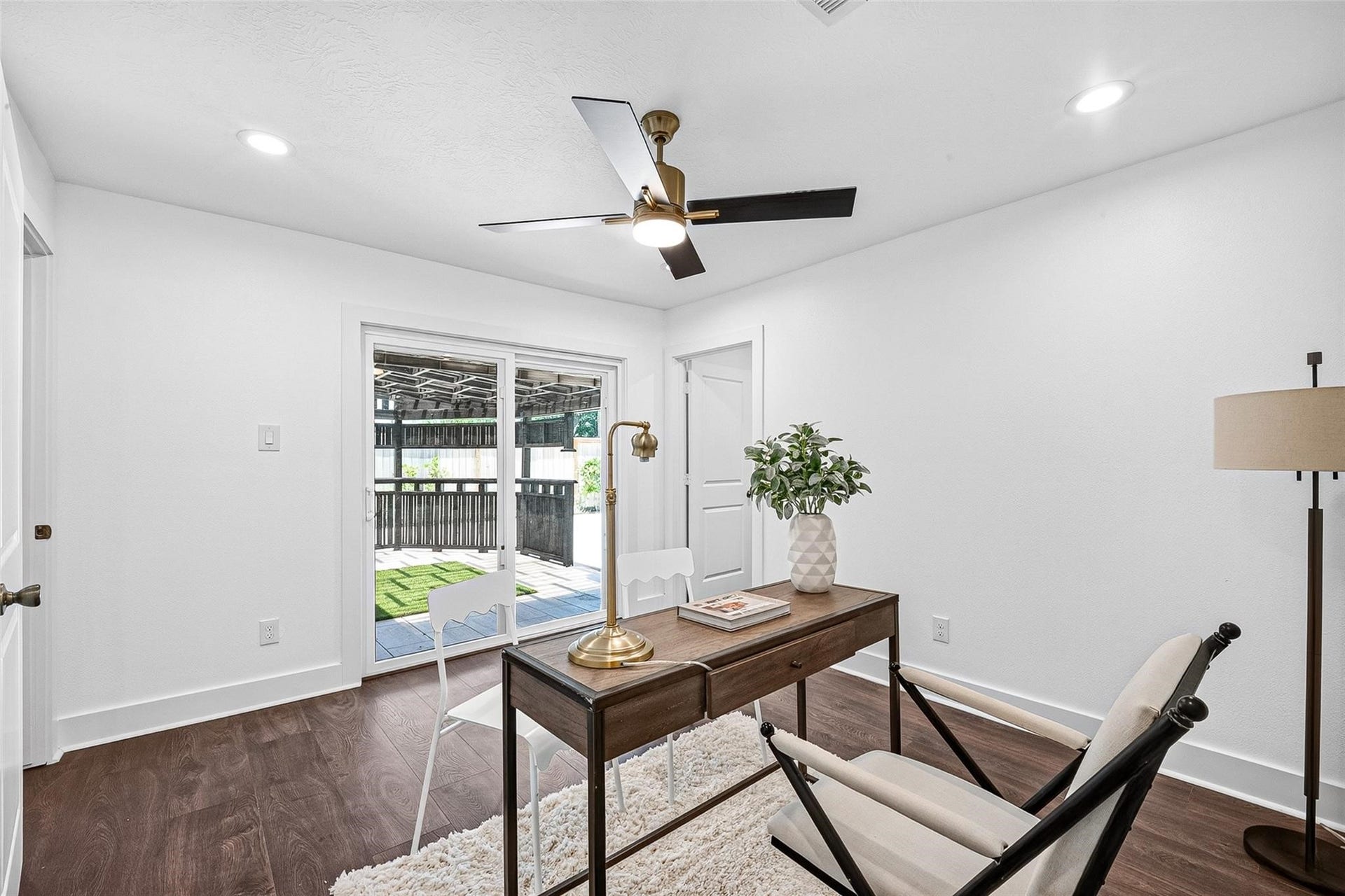 1338 Seaspray Court, Houston, TX 77008 1338 Seaspray Court, Houston, TX 77008