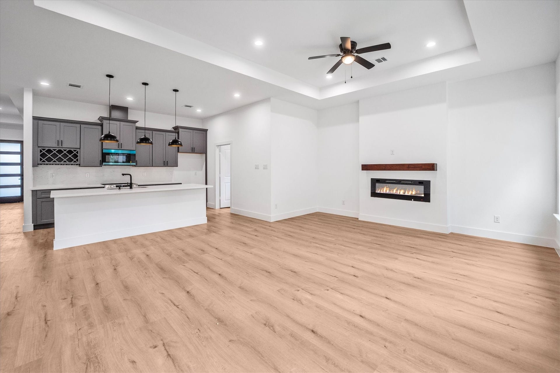 12111 Brightwood Drive, Montgomery, TX 77356 12111 Brightwood Drive, Montgomery, TX 77356