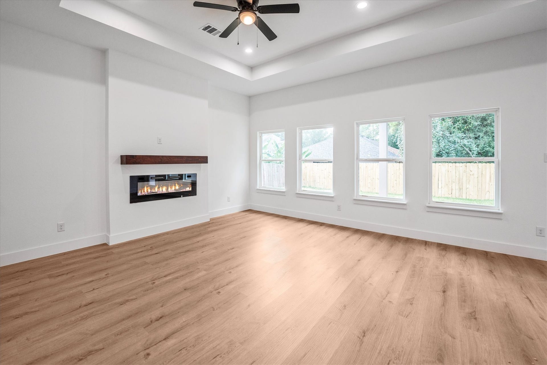 12111 Brightwood Drive, Montgomery, TX 77356 12111 Brightwood Drive, Montgomery, TX 77356