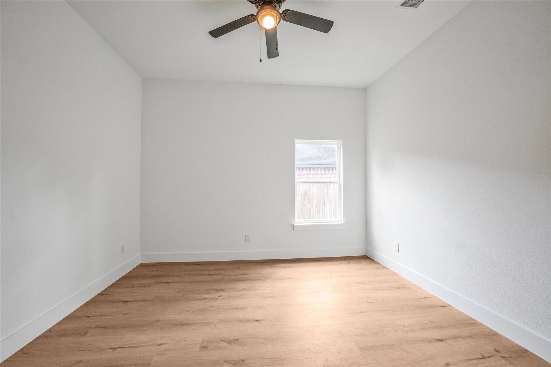 12111 Brightwood Drive, Montgomery, TX 77356 12111 Brightwood Drive, Montgomery, TX 77356