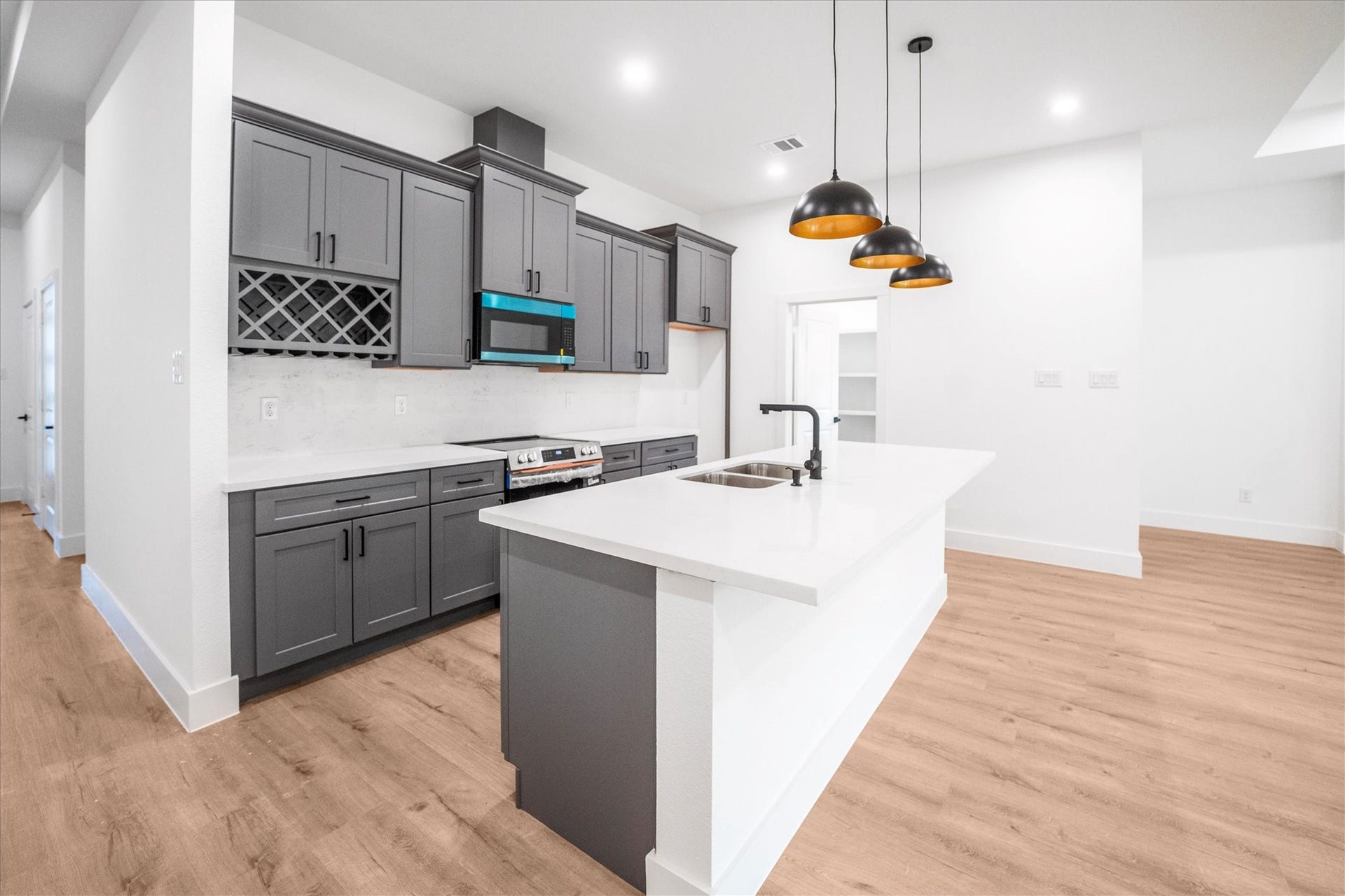 12111 Brightwood Drive, Montgomery, TX 77356 12111 Brightwood Drive, Montgomery, TX 77356