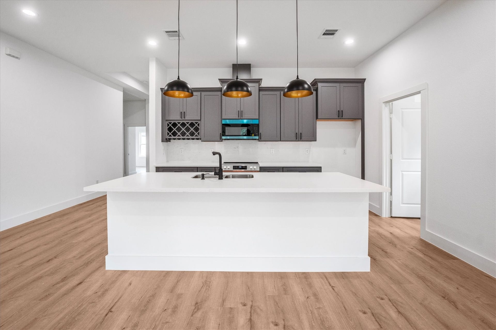 12111 Brightwood Drive, Montgomery, TX 77356 12111 Brightwood Drive, Montgomery, TX 77356