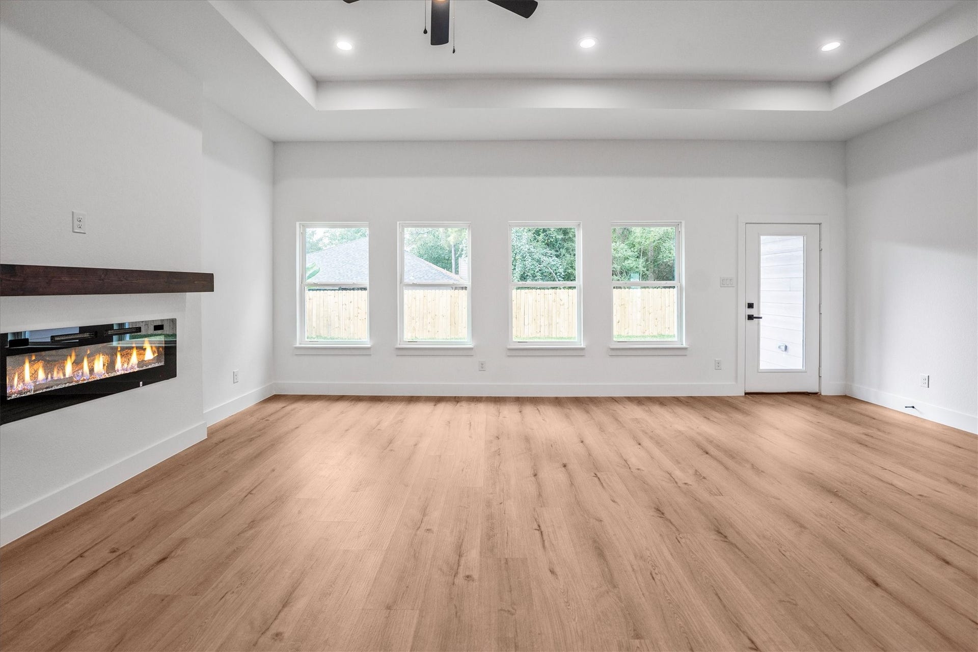 12111 Brightwood Drive, Montgomery, TX 77356 12111 Brightwood Drive, Montgomery, TX 77356