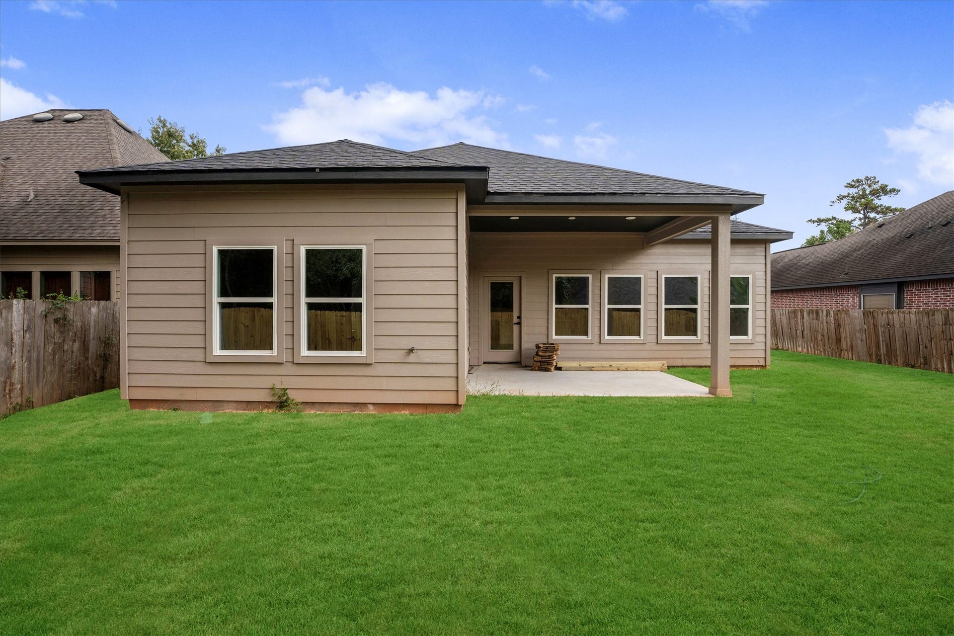 12111 Brightwood Drive, Montgomery, TX 77356 12111 Brightwood Drive, Montgomery, TX 77356