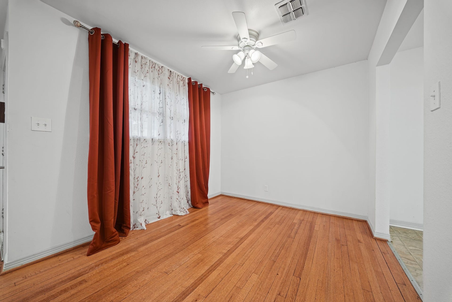 655 Arvana Street, Houston, TX 77034