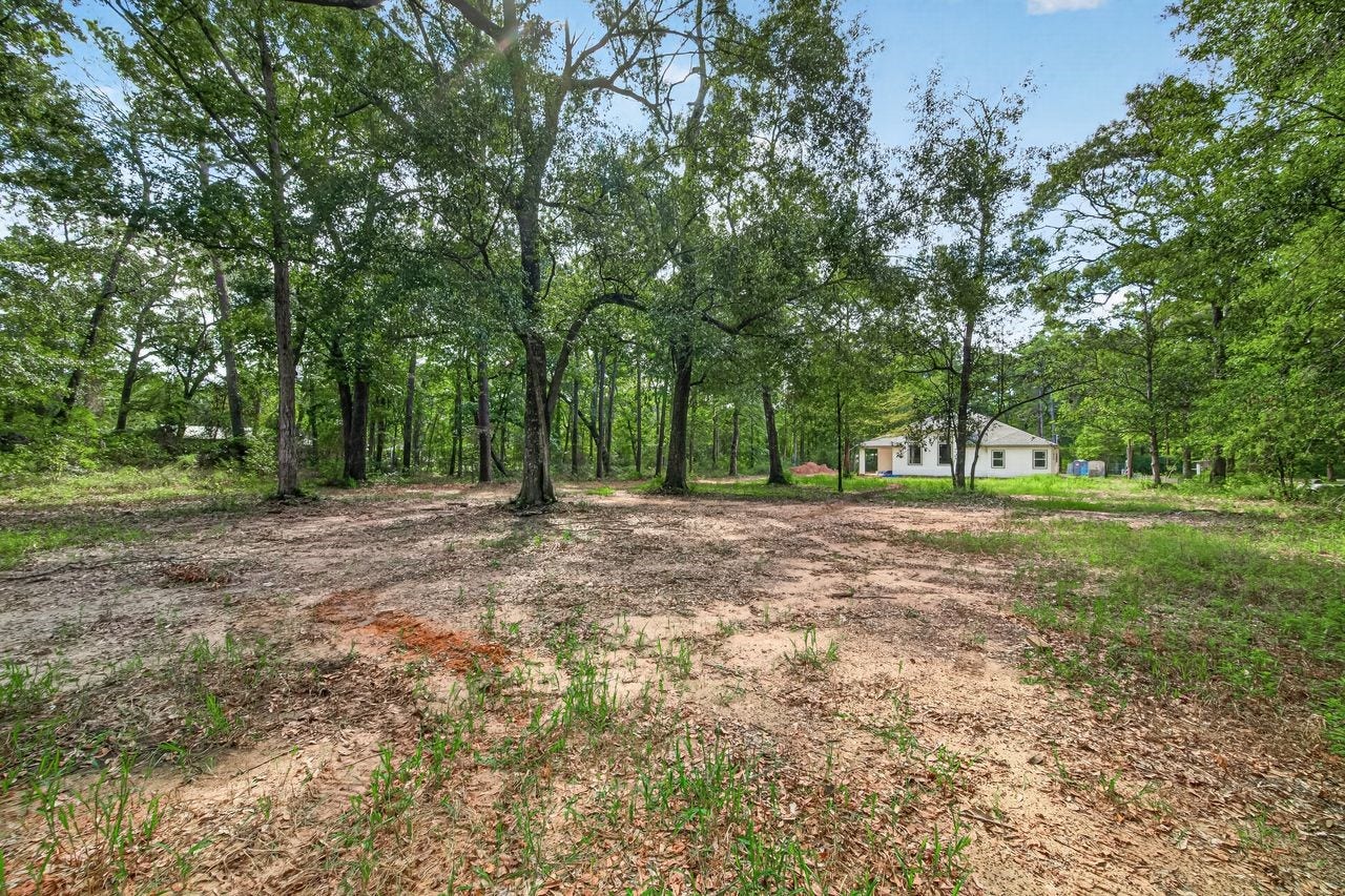 12125 Oak Leaf Road, Conroe, TX 77303 12125 Oak Leaf Road, Conroe, TX 77303