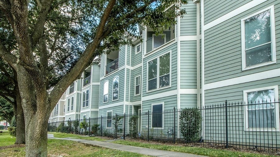 Property photo for 1273 W 17th Street, Houston, TX