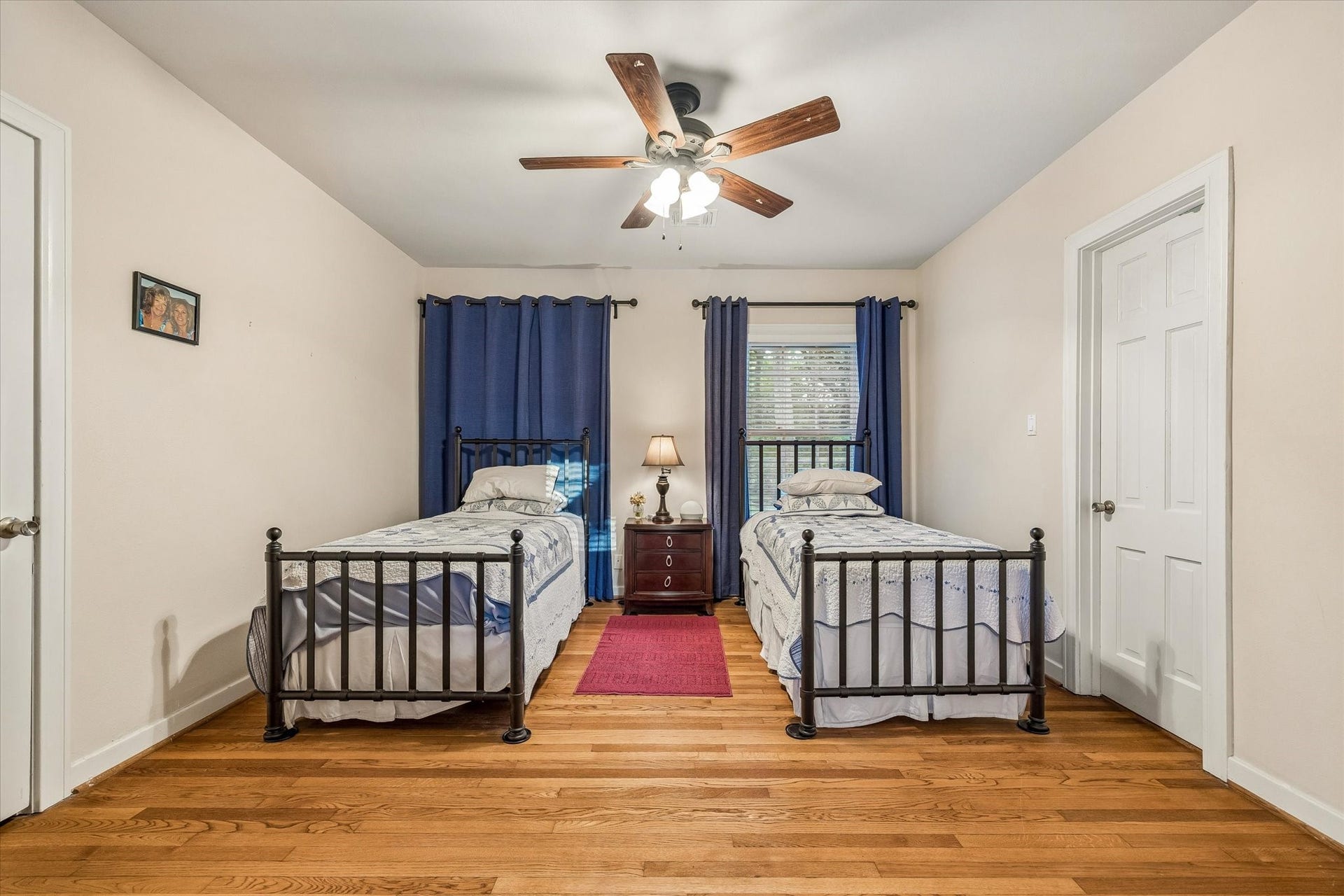 26 W Rivercrest Drive, Houston, TX 77042 26 W Rivercrest Drive, Houston, TX 77042