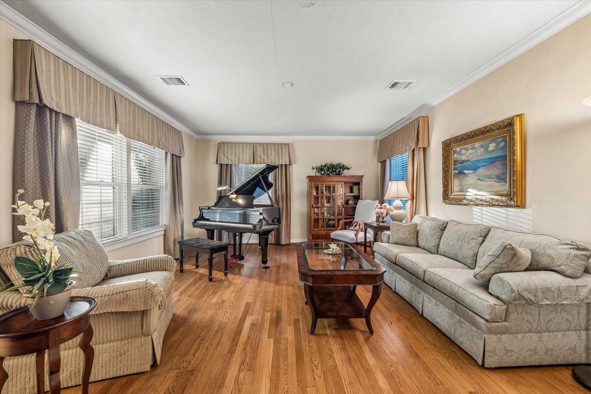 26 W Rivercrest Drive, Houston, TX 77042 26 W Rivercrest Drive, Houston, TX 77042