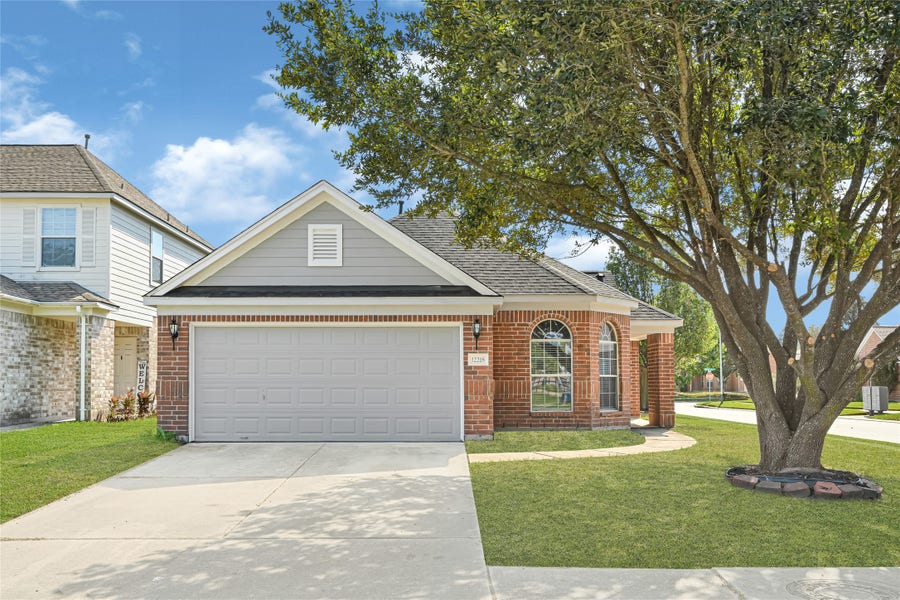 Property photo for 12218 Landsdown Ridge Way, Humble, TX
