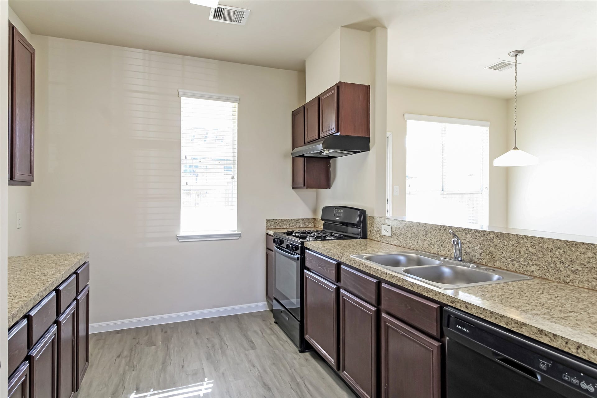 Photos may be representative of the floor plan and not the exact home. Finishes, layout, and features of the actual property for lease may vary.