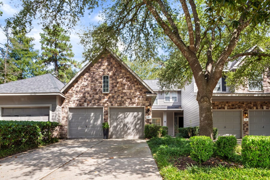 Property photo for 30 Endor Forest Place, The Woodlands, TX