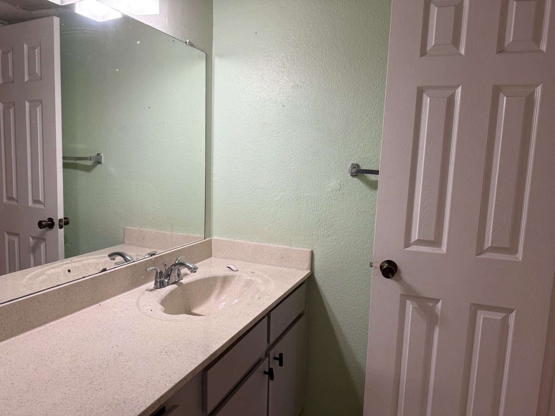 2121 Hepburn Street, #1218, Houston, TX 77054 2121 Hepburn Street, #1218, Houston, TX 77054