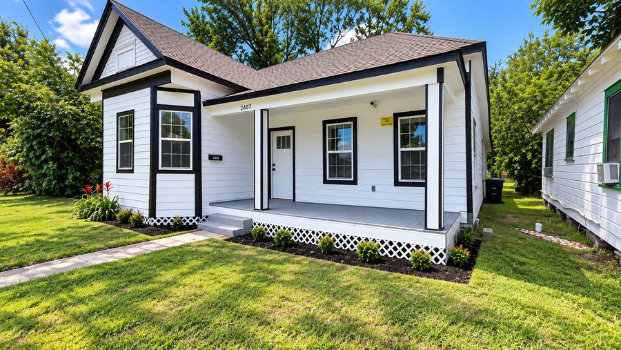Property photo for 2407 Pannell Street, Houston, TX