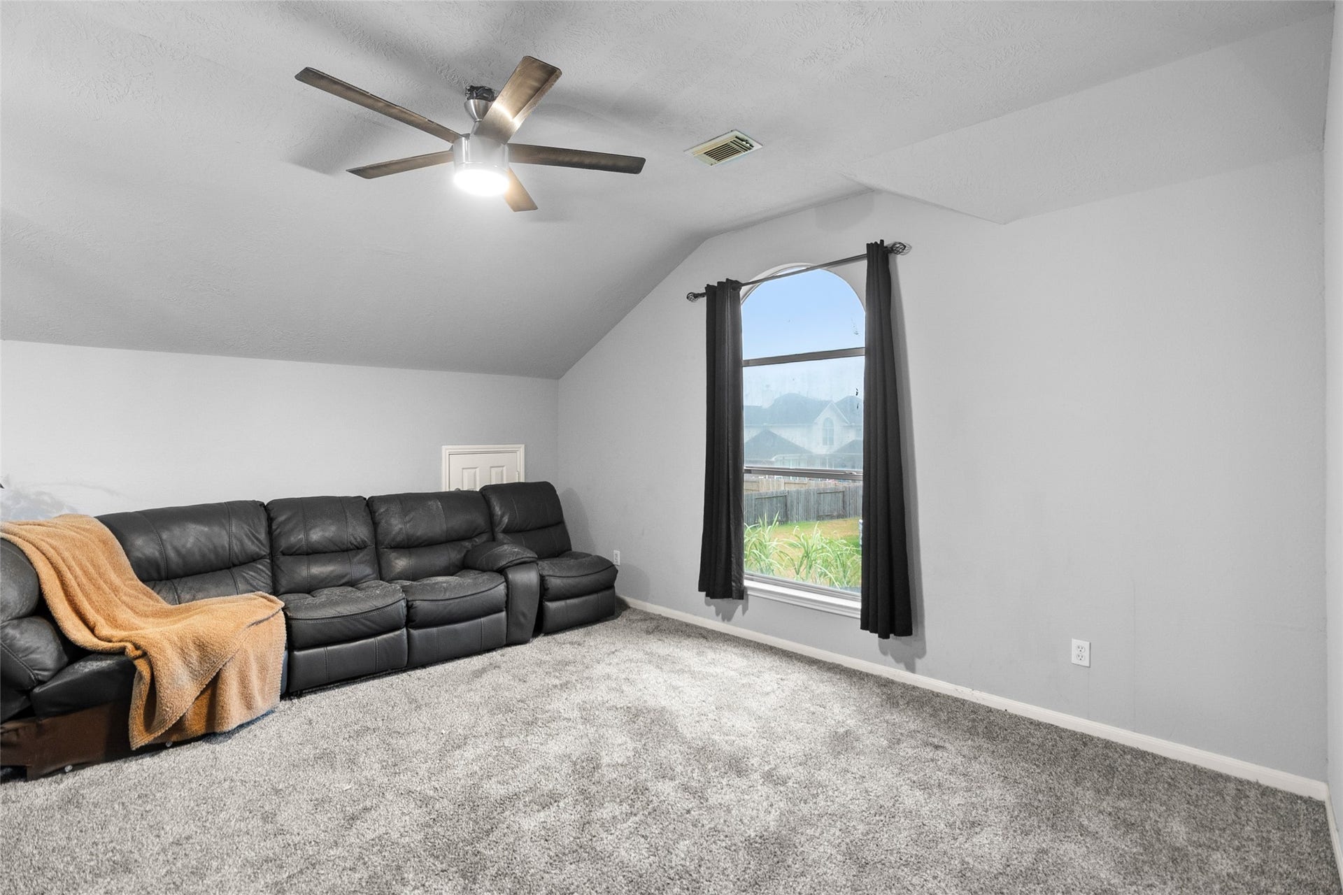 7206 Clayhorn Court, Richmond, TX 77407 Gameroom