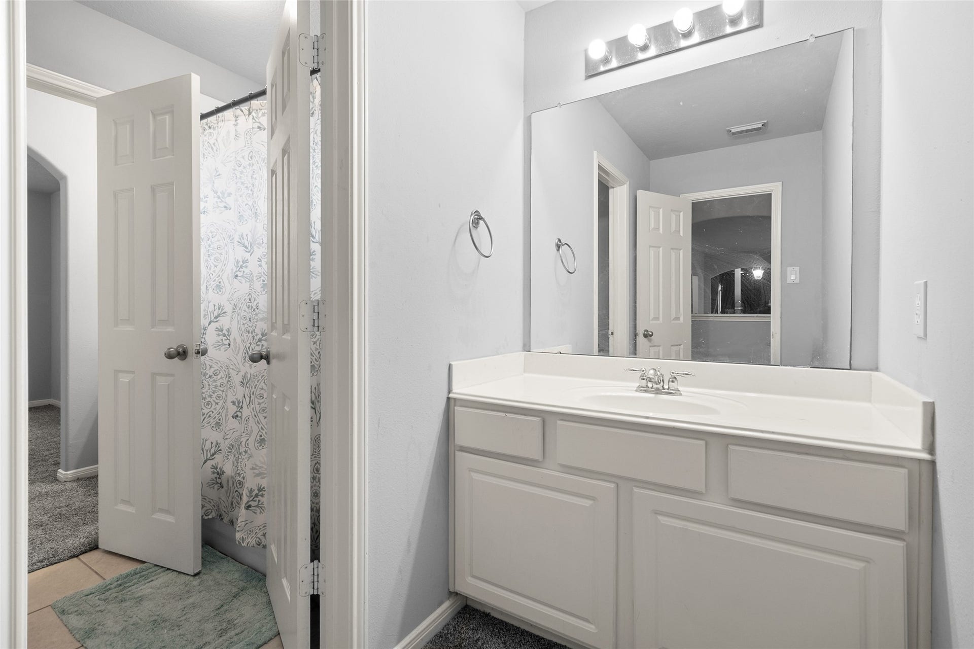 7206 Clayhorn Court, Richmond, TX 77407 Bathroom