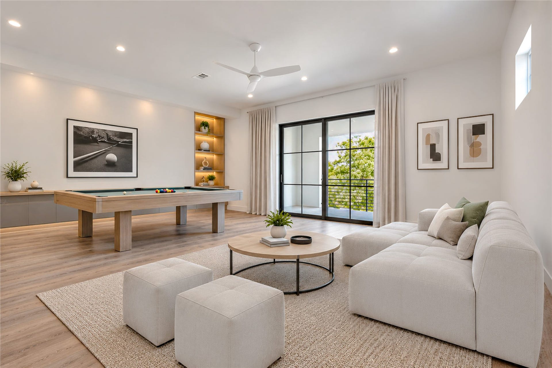 6303 Rodrigo Street, #A, Houston, TX 77007 Game room - offers a spacious versatile space with a covered balcony (virtual staging)