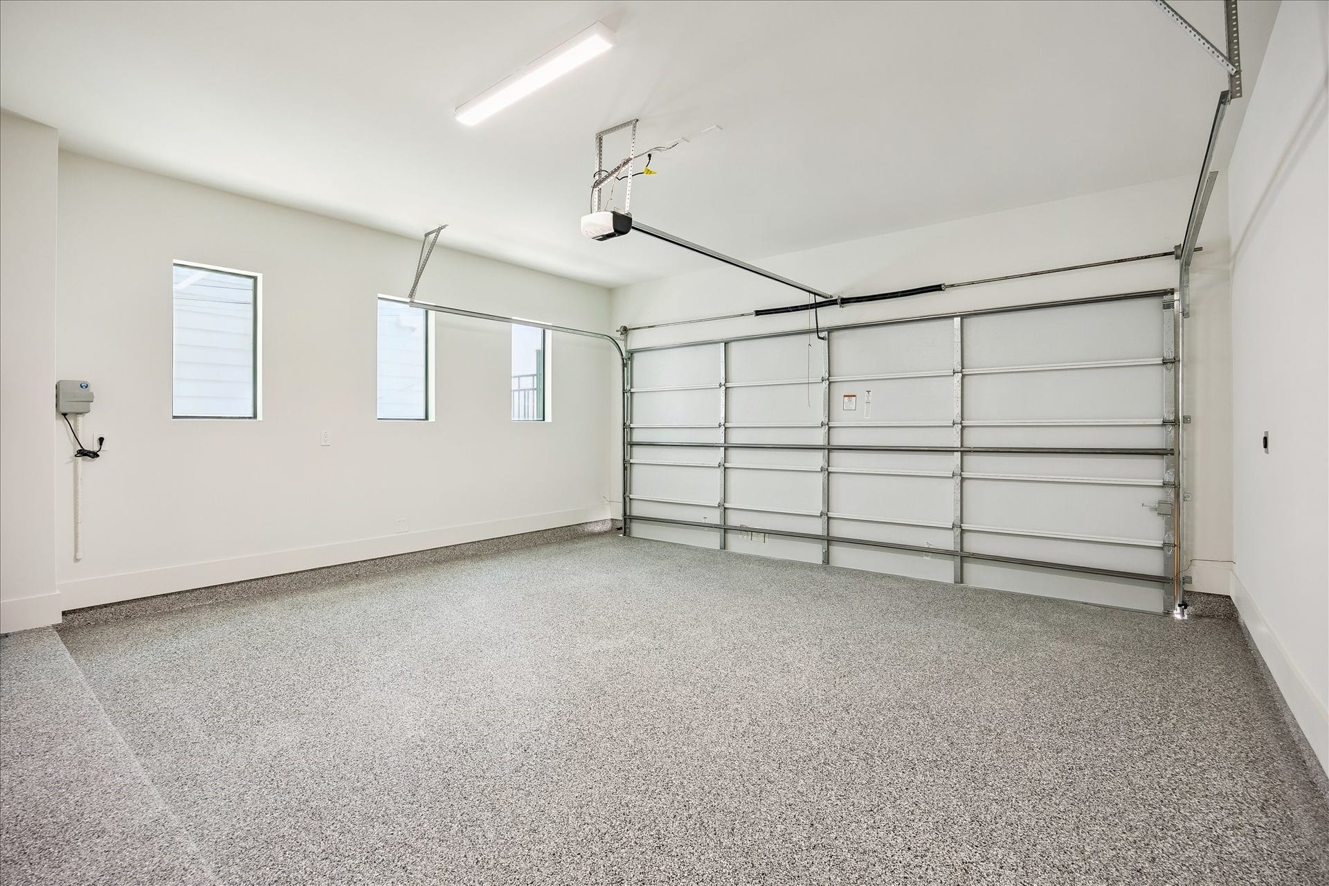 6303 Rodrigo Street, #A, Houston, TX 77007 2-car garage with epozy flooring.