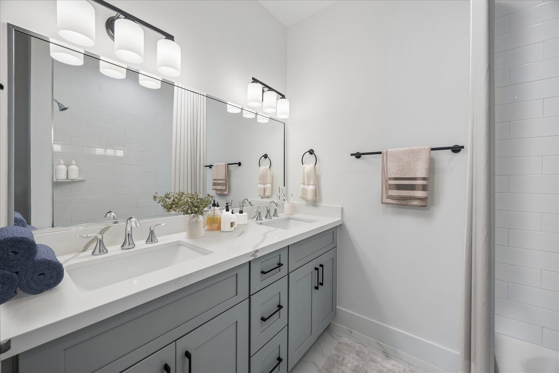 1834 W Tidwell Road, Houston, TX 77091 1834 W Tidwell Road, Houston, TX 77091