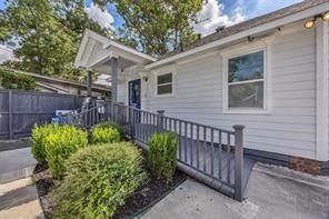 2607 North Freeway, Houston, TX 77009 2607 North Freeway, Houston, TX 77009