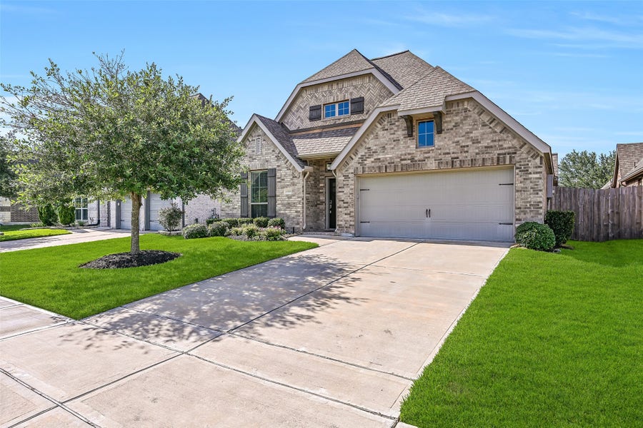 Property photo for 13509 Mason Canyon Lane, Pearland, TX