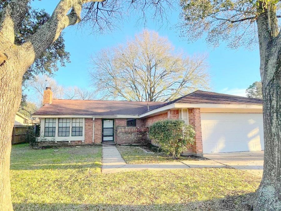 Property photo for 11931 Hedgegate Drive, Houston, TX