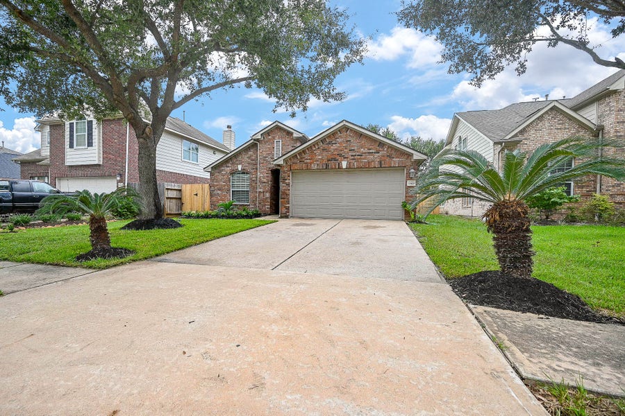 Property photo for 18518 Shadow Line Court, Katy, TX
