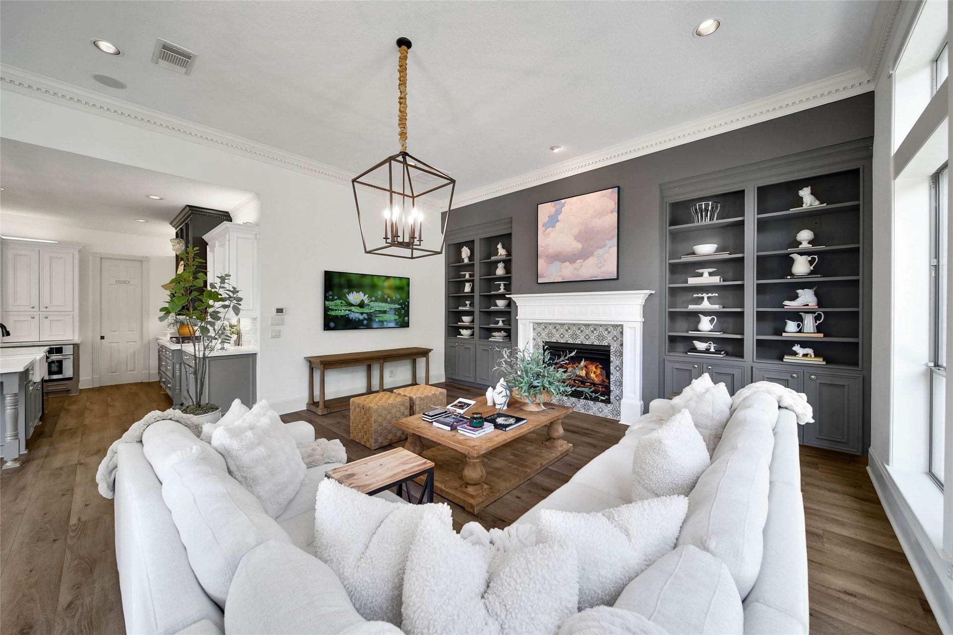39 W Old Sterling Circle, The Woodlands, TX 77382 39 W Old Sterling Circle, The Woodlands, TX 77382