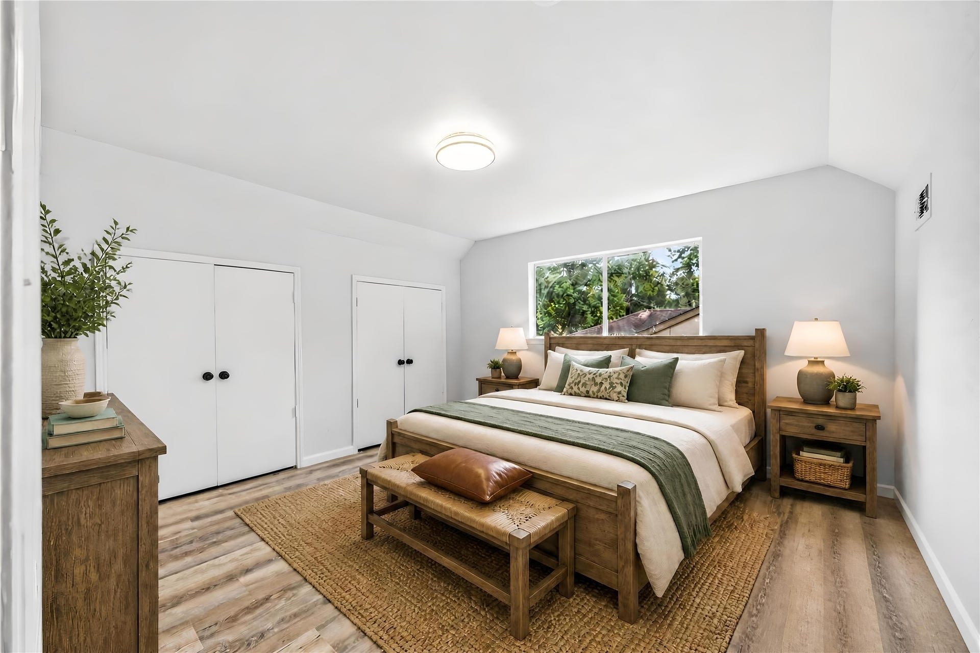 203 Wedgewood Court, Oak Ridge North, TX 77386 3rd bedroom virtual staging