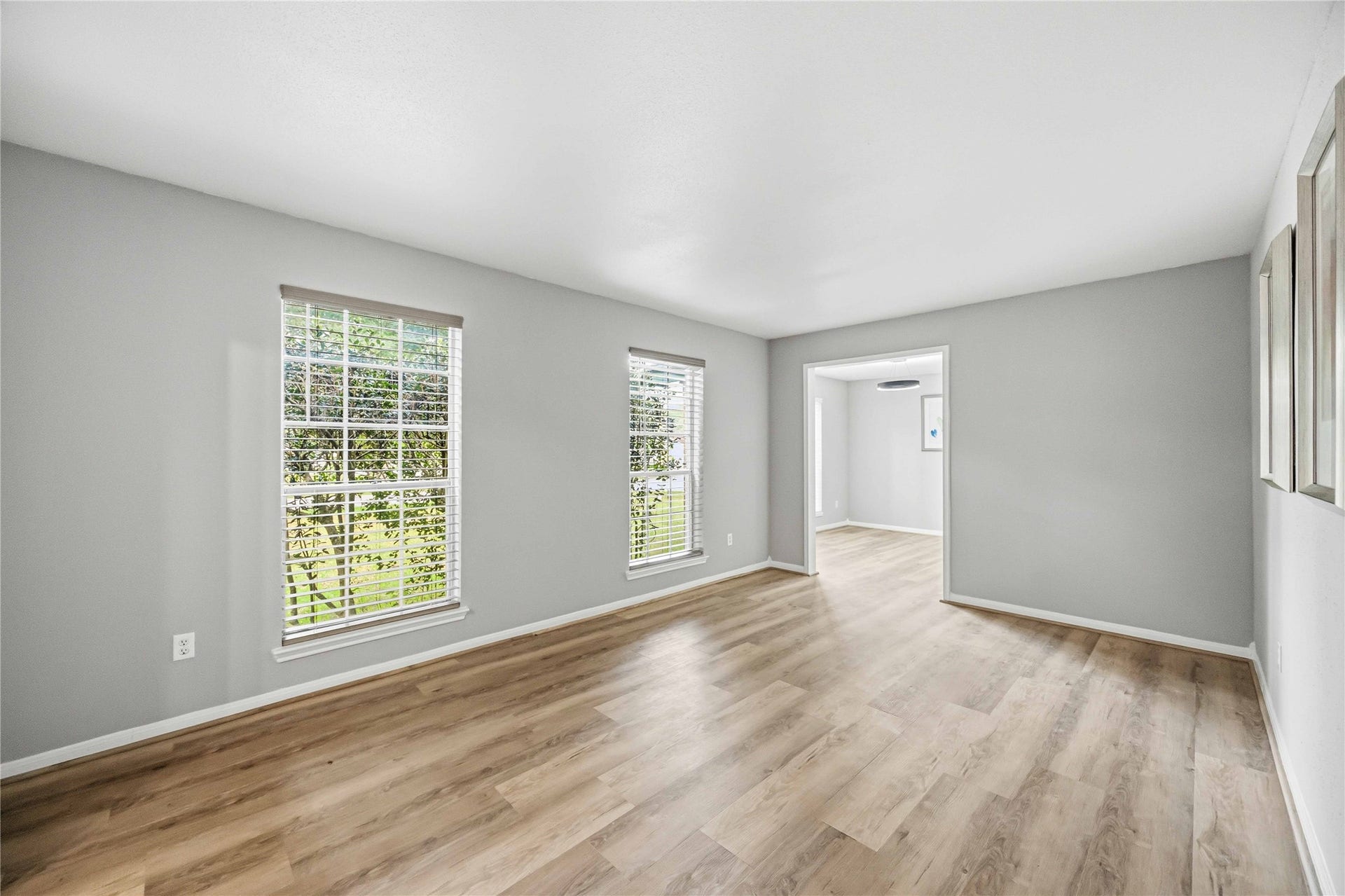 203 Wedgewood Court, Oak Ridge North, TX 77386 Dinning room